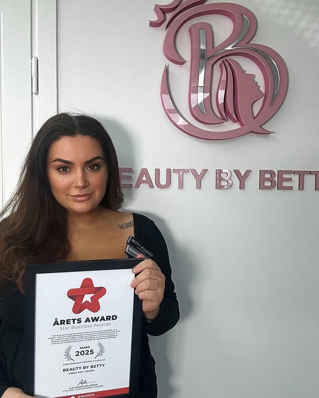 Betty, certifierad PMU-artist på Beauty by Betty i Södertälje